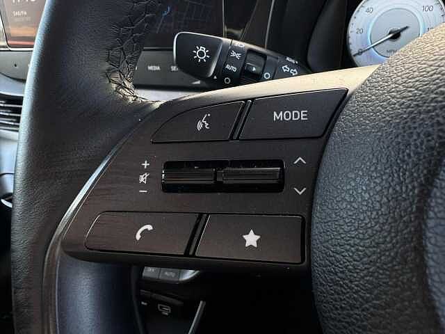 Hyundai BAYON 1.0 T-GDi Premium Euro 6 (s/s) 5dr White