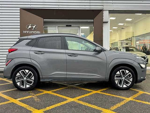 Hyundai KONA 64kWh Ultimate Auto 5dr (10.5kW Charger)