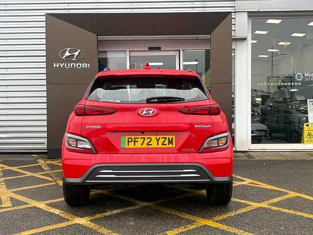Hyundai KONA 39kWh SE Connect Auto 5dr (10.5kW Charger) Red
