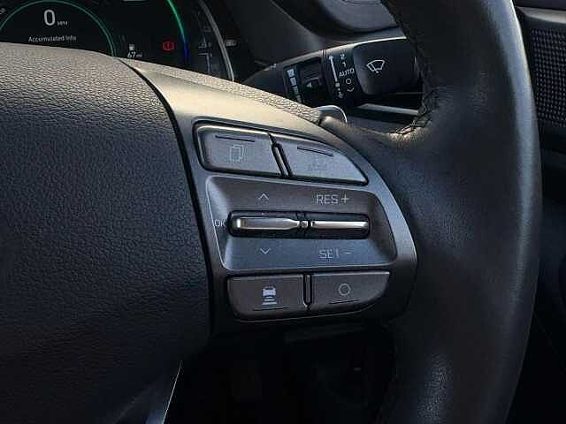 Hyundai IONIQ 1.6 h-GDi 8.9kWh Premium SE DCT Euro 6 (s/s) 5dr