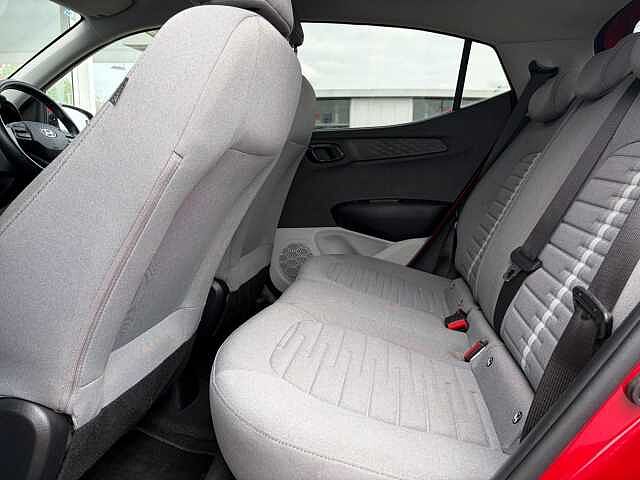 Hyundai i10 1.2 Premium Euro 6 (s/s) 5dr